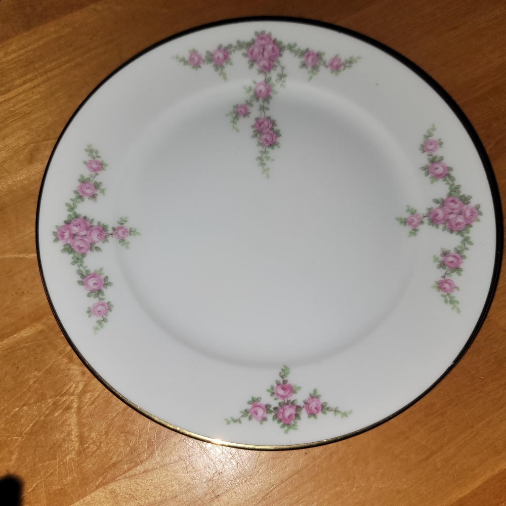 Heinrich H & Co Selb Bavaria Rosalinda Bread Plates 6 Inch